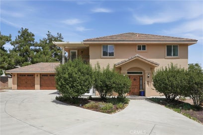 14840 Amorose Lake Elsinore CA 92530