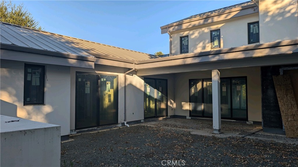 1003 Charter Oak Avenue