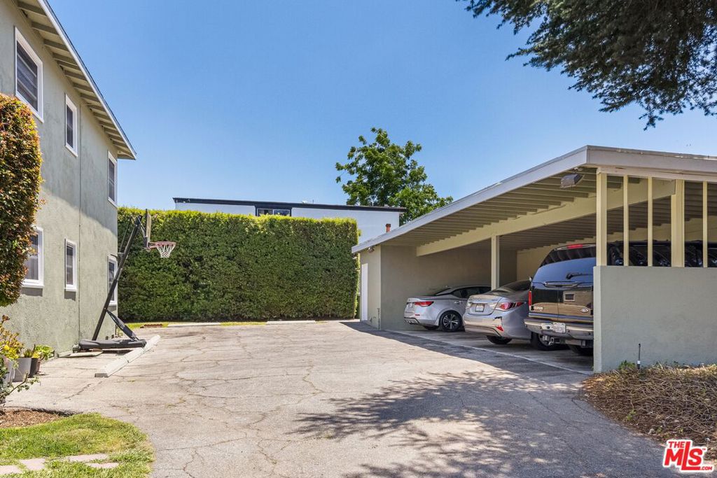1444 HAZELWOOD Avenue