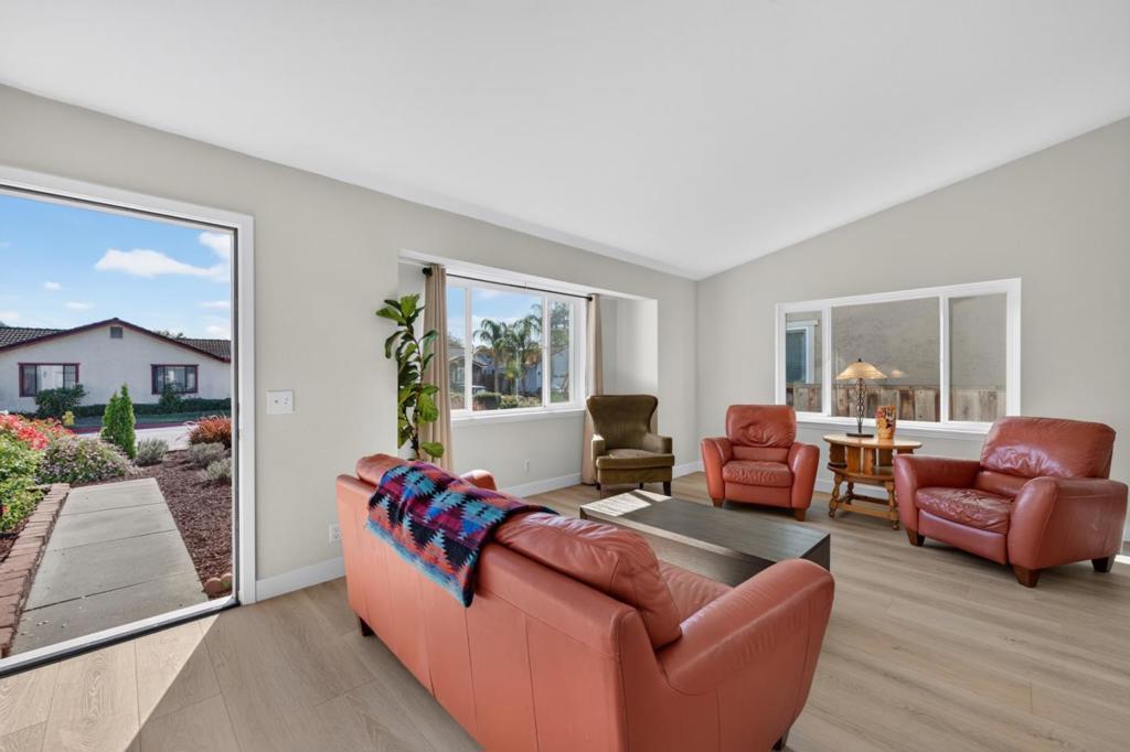 Properties 3 151 Bender Circle