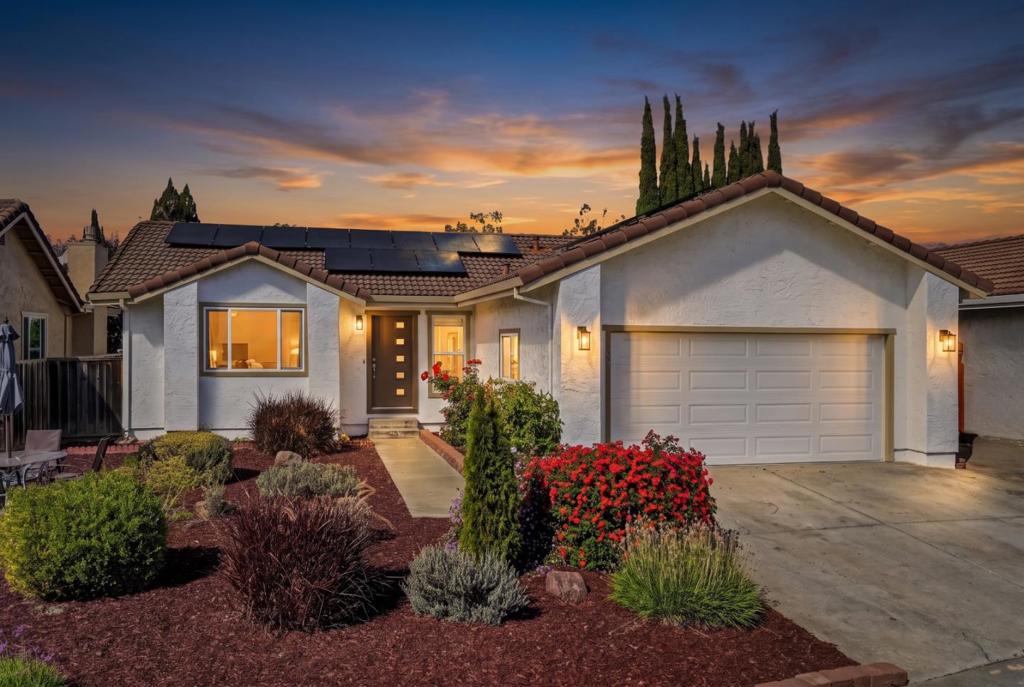 Properties 1 151 Bender Circle