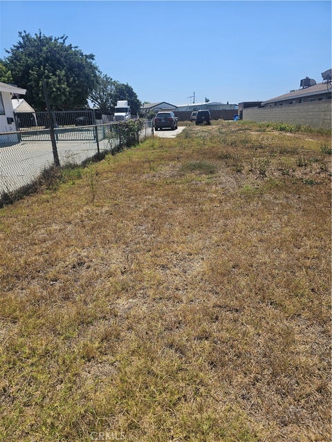 Photo of 140 W 223 Street, Carson, CA 90745 (MLS # SB26188073)