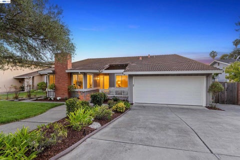 Photo of 40361 Loro Pl PL, Fremont, CA 94539 (MLS # 41149078)