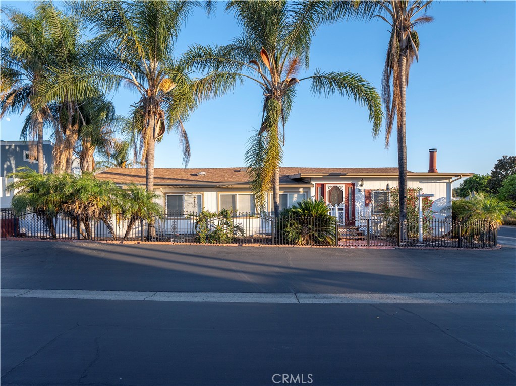 1245 W Cienega Avenue 231
