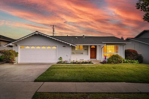 Photo of 41441 Paseo Padre Parkway, Fremont, CA 94539 (MLS # ML82044306)