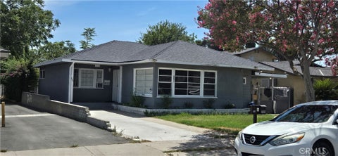Photo of 559 W 25th ST, San Bernardino, CA 92405 (MLS # IV26192580)