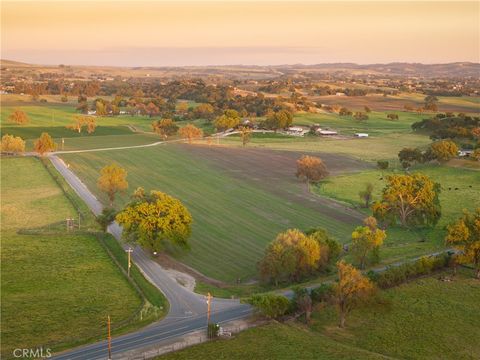 Tiny photo for 5385 Camp 8 Rd, Paso Robles, CA 93446 (MLS # NS26055319)