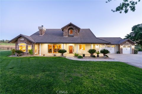 Tiny photo for 5385 Camp 8 Rd, Paso Robles, CA 93446 (MLS # NS26055319)