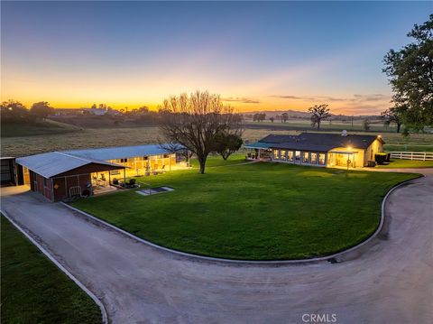 Tiny photo for 5385 Camp 8 Rd, Paso Robles, CA 93446 (MLS # NS26055319)