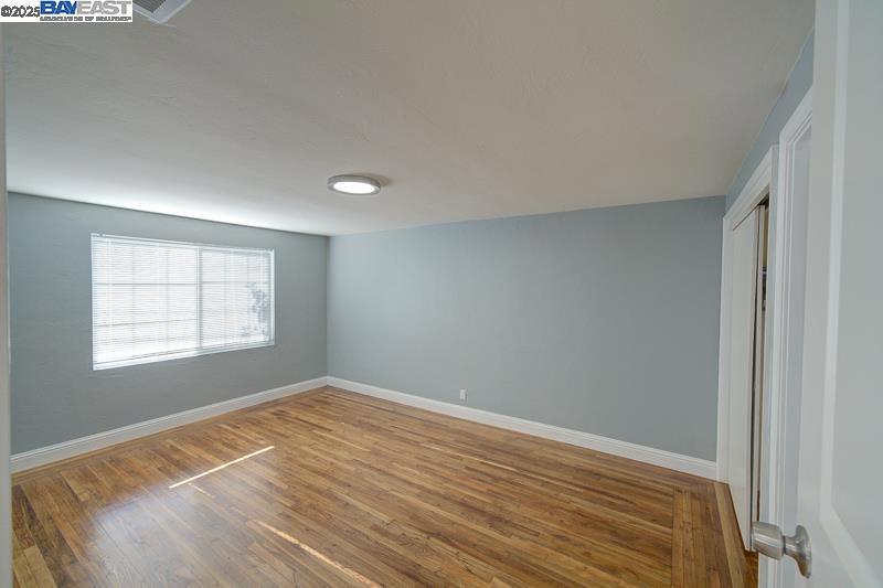 DAVIS EAST - Residential