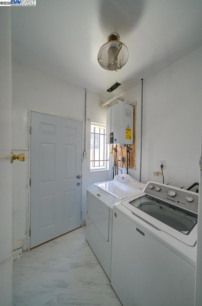 DAVIS EAST - Residential