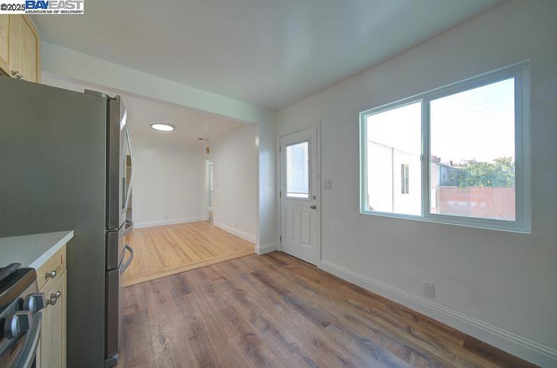 DAVIS EAST - Residential