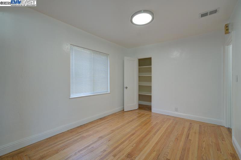 DAVIS EAST - Residential