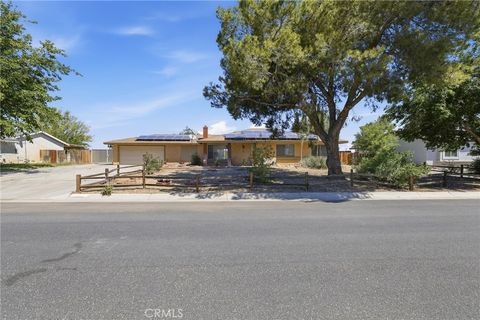 Photo of 9837 E Avenue R10, Littlerock, CA 93543 (MLS # GD26091630)
