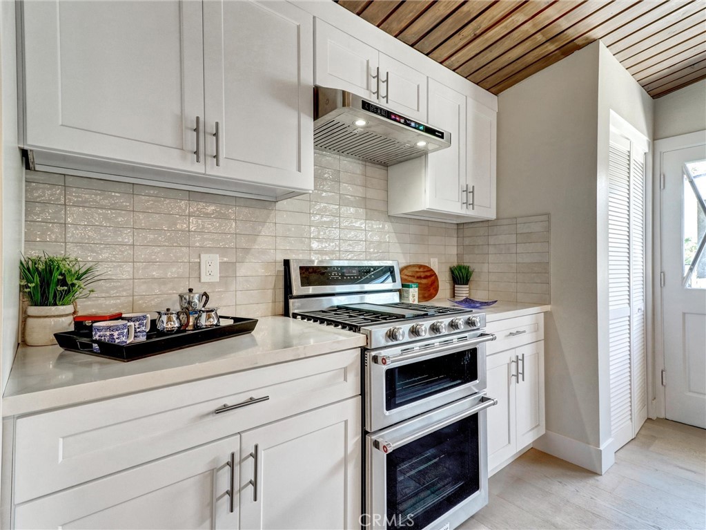 2310 W 169th Place