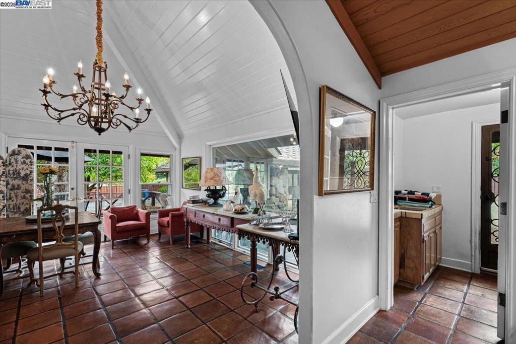 DANVILLE - Residential