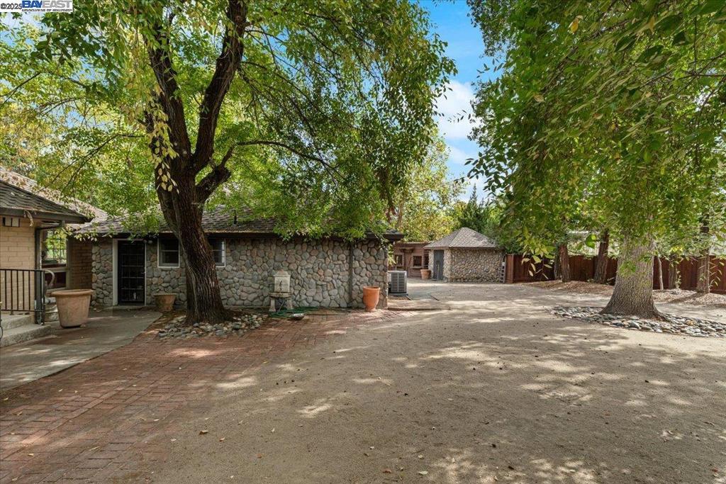 DANVILLE - Residential