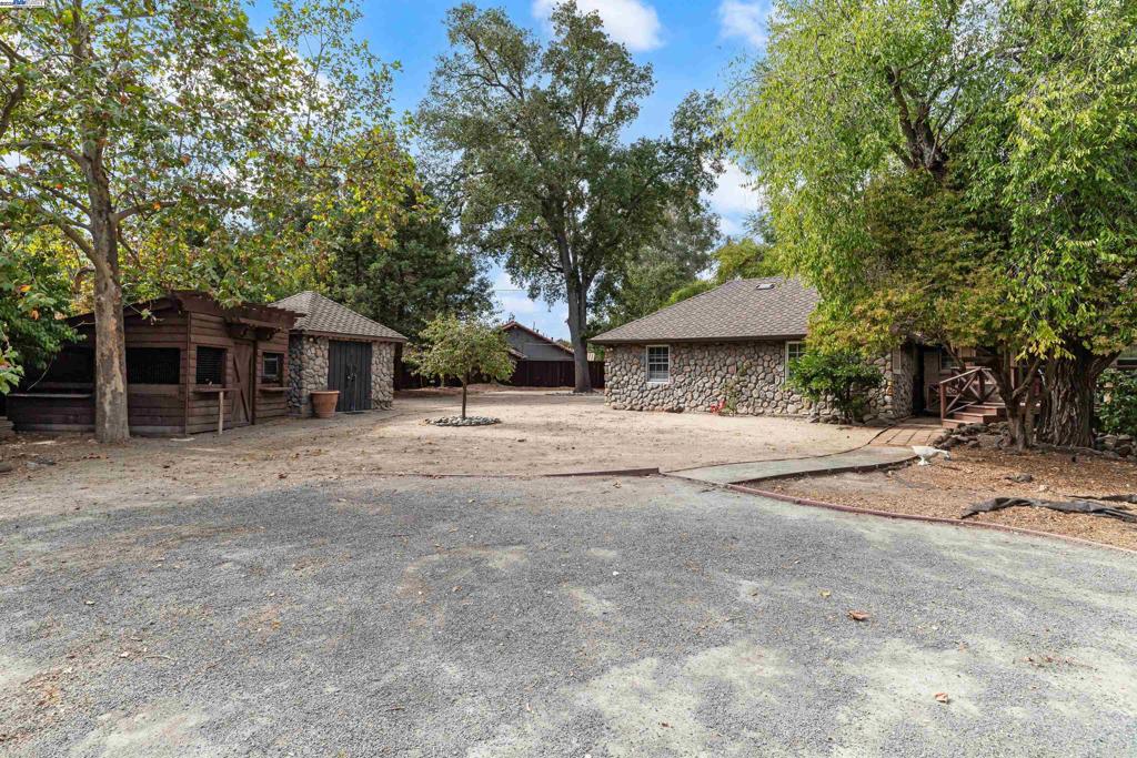 DANVILLE - Residential