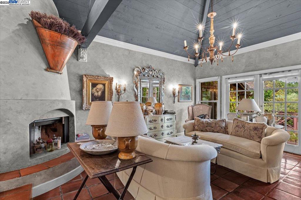 DANVILLE - Residential