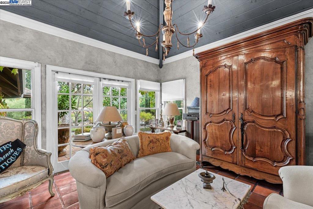 DANVILLE - Residential