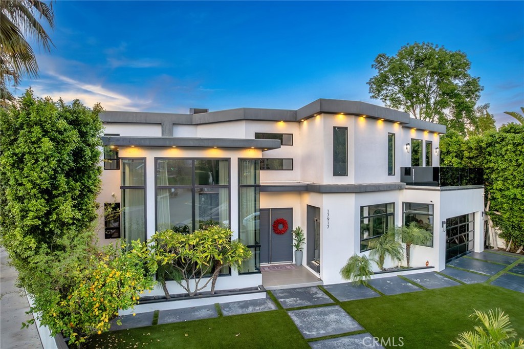 17917 Valley Vista Boulevard