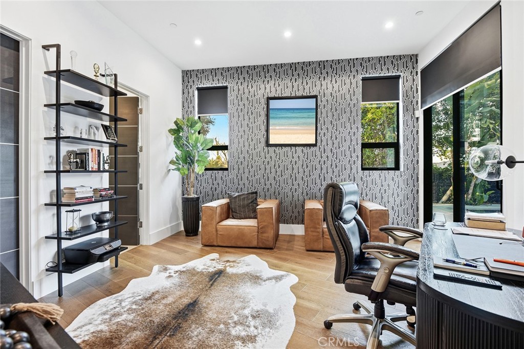 Encino, California, 91316, United States, 4 Bedrooms Bedrooms, ,5 BathroomsBathrooms,Residential,Active,2023419