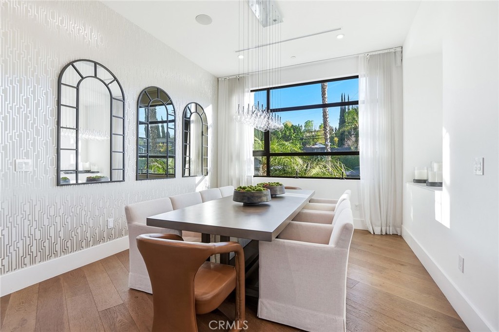 Encino, California, 91316, United States, 4 Bedrooms Bedrooms, ,5 BathroomsBathrooms,Residential,Active,2023419