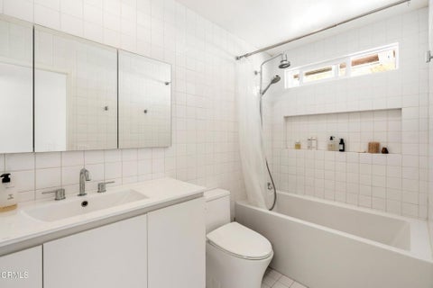 Tiny photo for 6935 Fillmore Avenue, Ventura, CA 93001 (MLS # V1-38793)