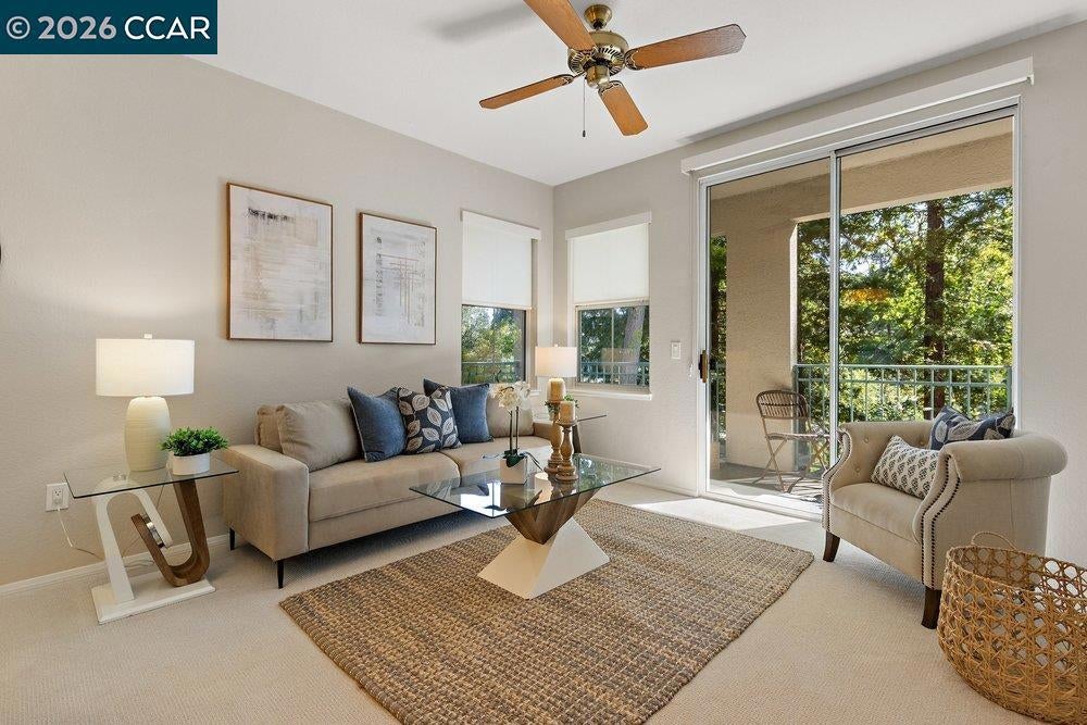 1860 Tice Creek Dr 1206