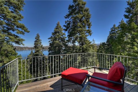 Photo of 319 Mittry Lane, Lake Arrowhead, CA 92352 (MLS # IG26053695)