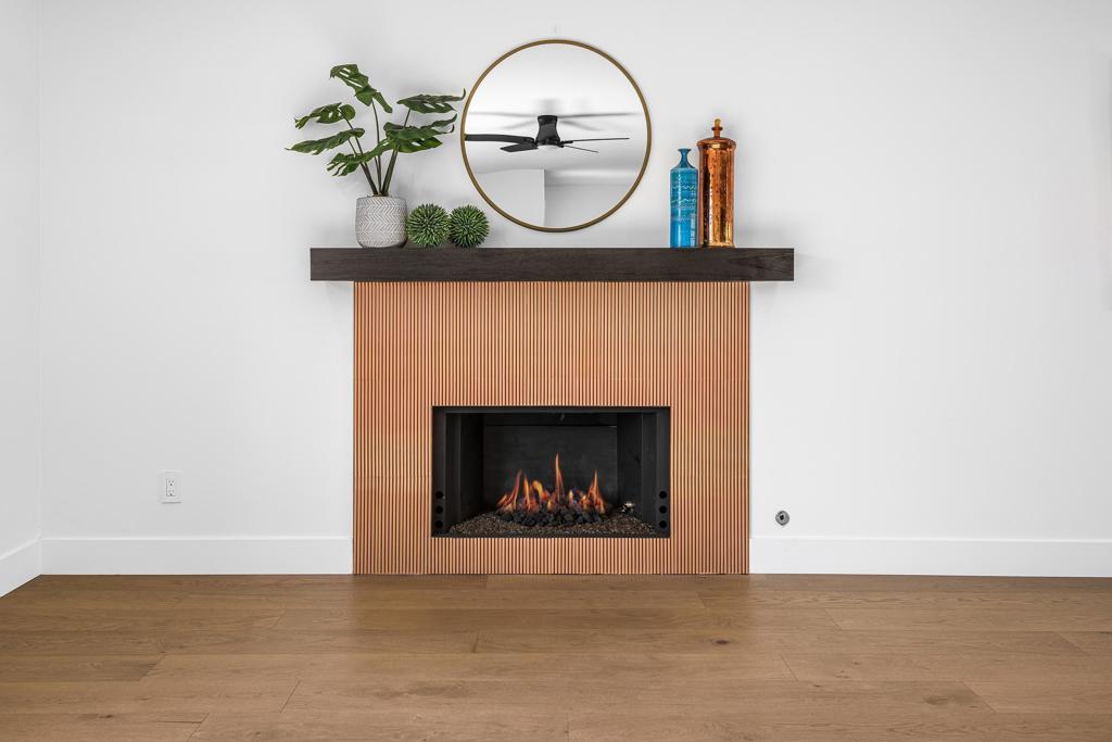 Los Compadres - Residential