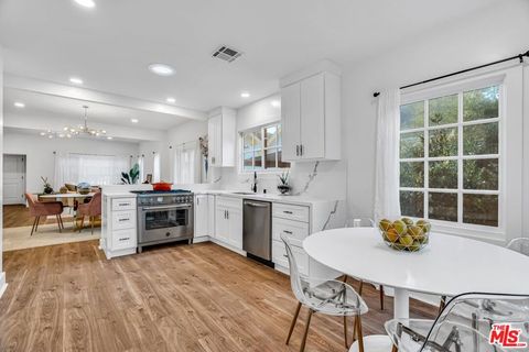 Photo of 653 West Knoll Drive, West Hollywood, CA 90069 (MLS # 26651229)