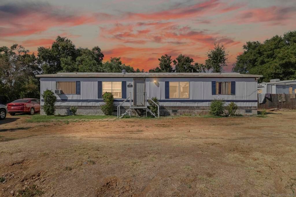 Photo of 2174 Baldwin Ave Ave, Palermo, CA 95968 (MLS # 250042030SD)