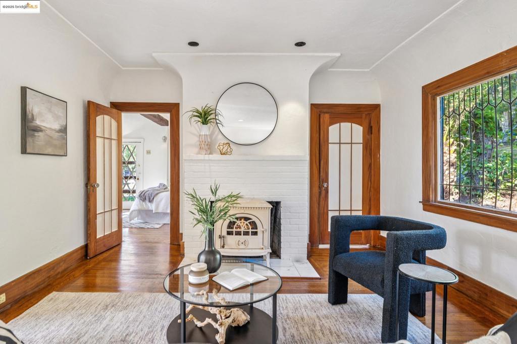 LINCOLN HEIGHTS - Residential