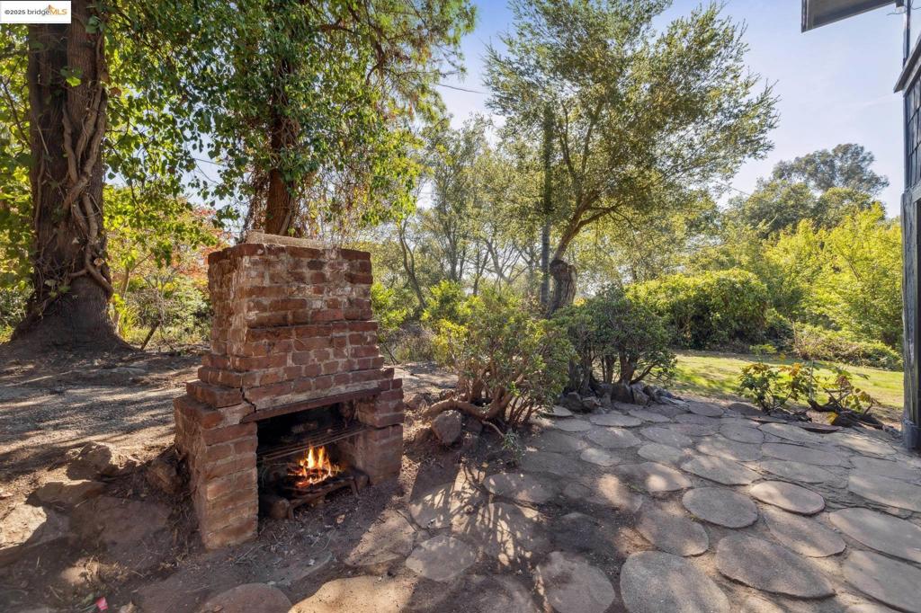 LINCOLN HEIGHTS - Residential