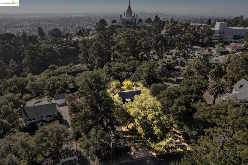 LINCOLN HEIGHTS - Residential