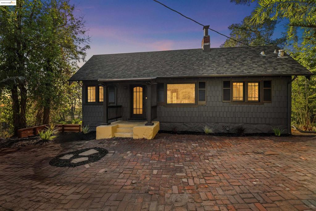 LINCOLN HEIGHTS - Residential