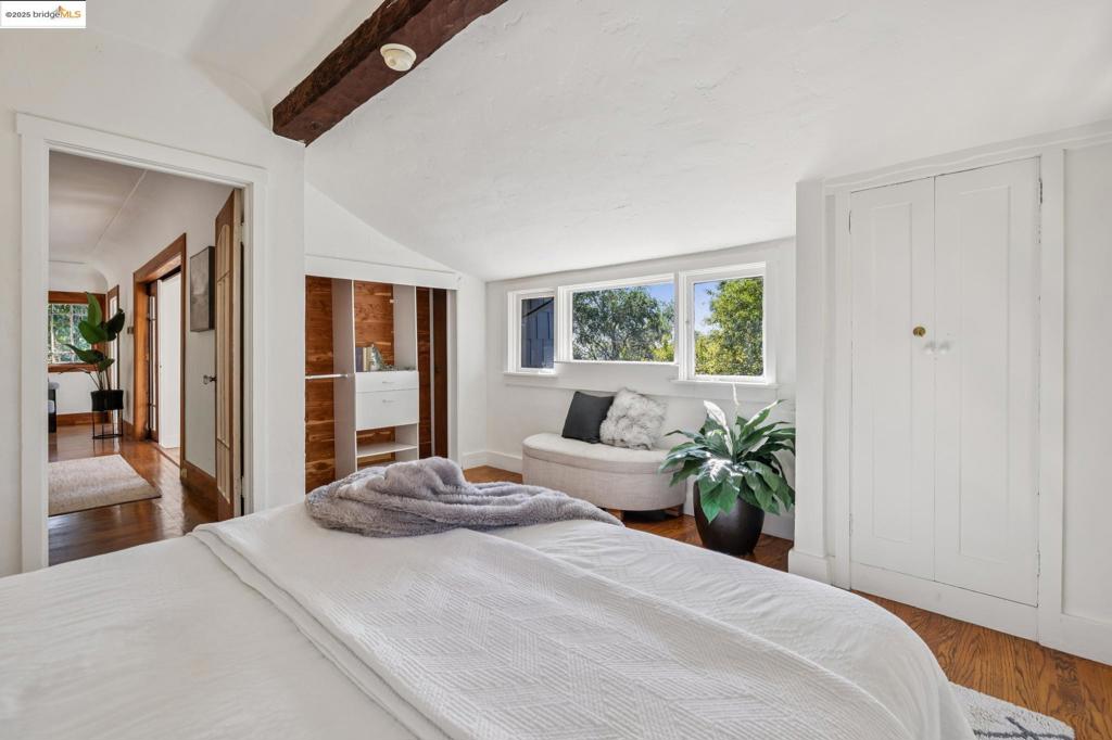 LINCOLN HEIGHTS - Residential