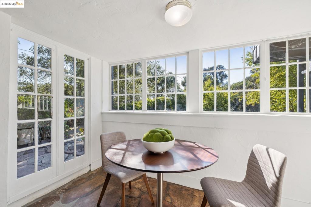 LINCOLN HEIGHTS - Residential