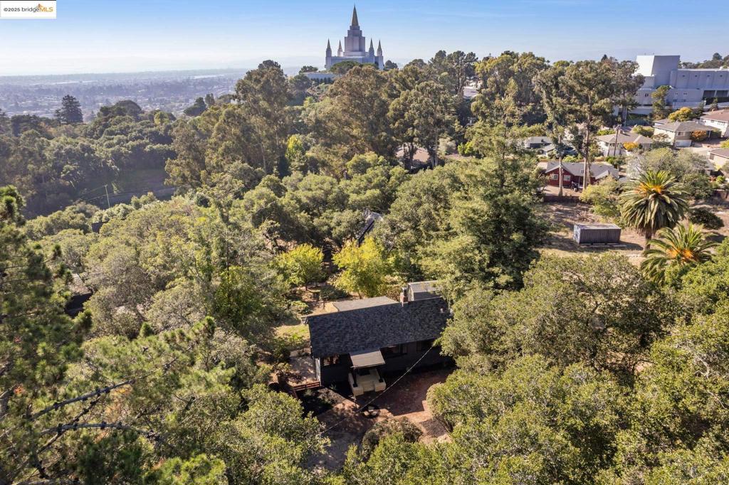 LINCOLN HEIGHTS - Residential