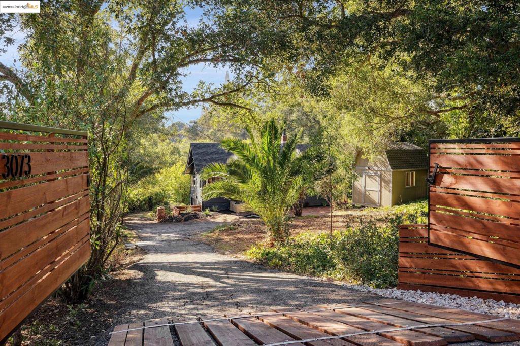 LINCOLN HEIGHTS - Residential