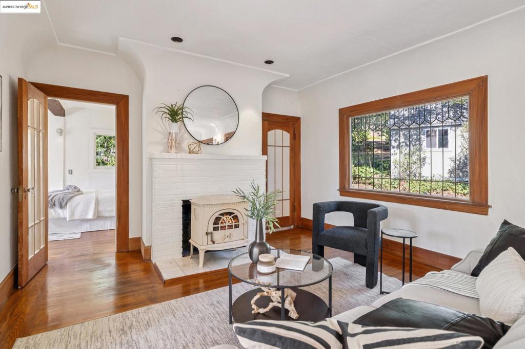 LINCOLN HEIGHTS - Residential