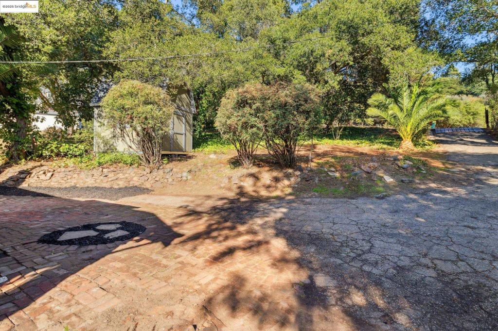 LINCOLN HEIGHTS - Residential