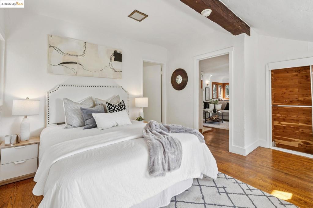 LINCOLN HEIGHTS - Residential