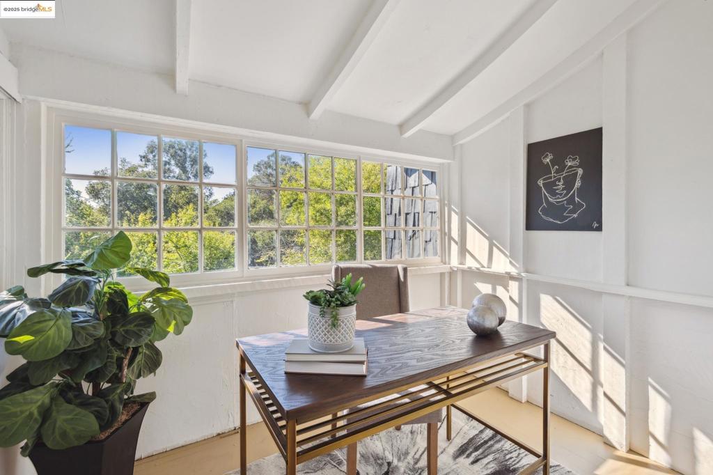 LINCOLN HEIGHTS - Residential