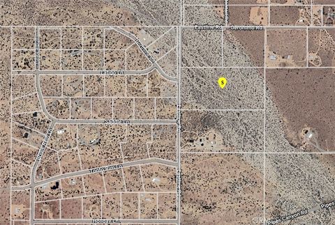 Photo of 0 Eastline Road, Pioneertown, CA 92268 (MLS # OC25192105)