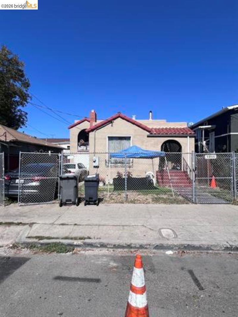1211 96Th Ave Ave, Oakland CA 94603
