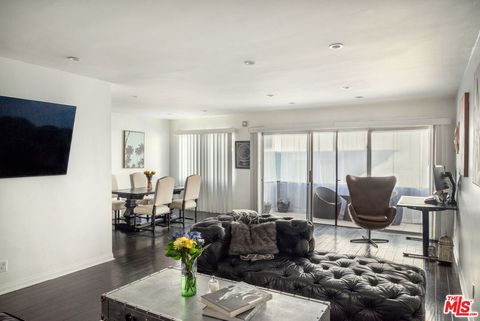 Photo of 7259 Hillside Avenue #202, Los Angeles, CA 90046 (MLS # 26637051)