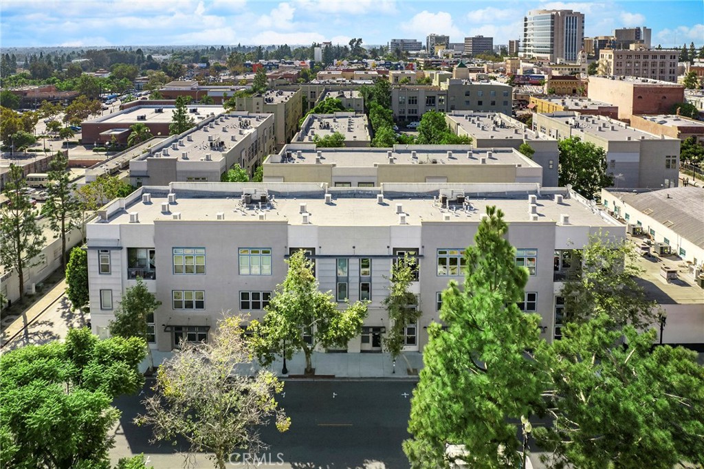 210 N Spurgeon Street