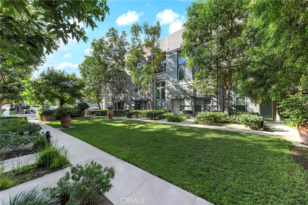 210 N Spurgeon Street